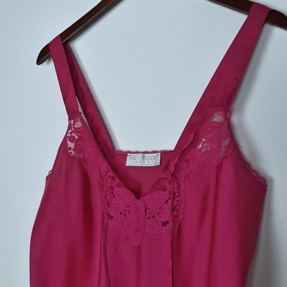 Val Mode Lingerie Pink Fusia Slip Vintage EUC - Picture 5 of 9